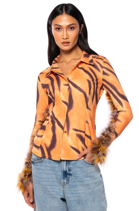 VALERIA GRAPHIC FEATHER TRIM BUTTON DOWN in orange multi